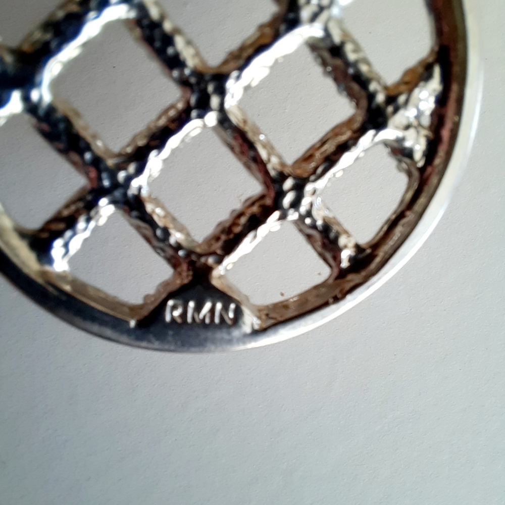 🎈3 for $10🎈RMN Rhinestone Pendant - Picture 3 of 5